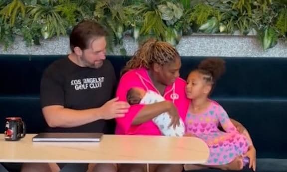 Serena Williams y su familia presentan a la bebé