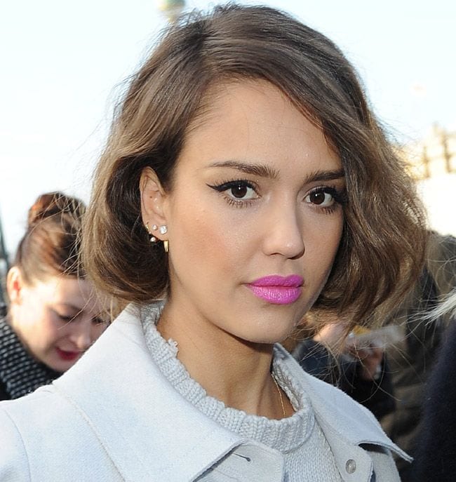 Jessica Alba, convertida en una lady ultra chic
