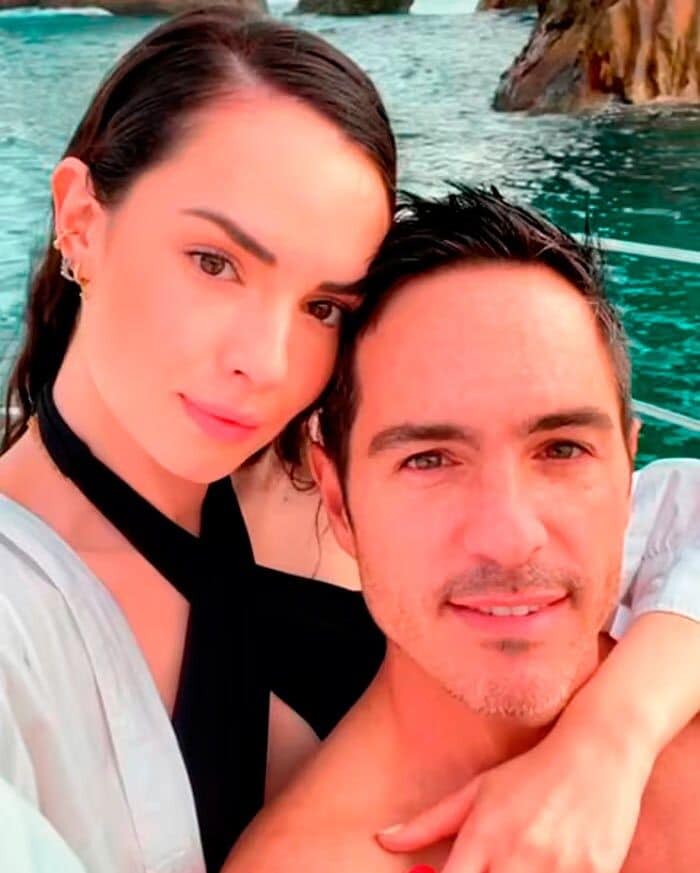 Mauricio Ochmann y Paulina Burrola