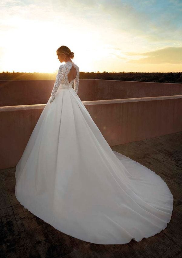 pronovias 23