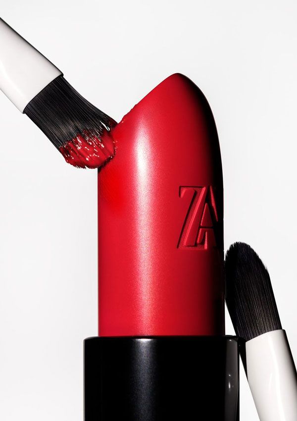 Labial rojo de Zara