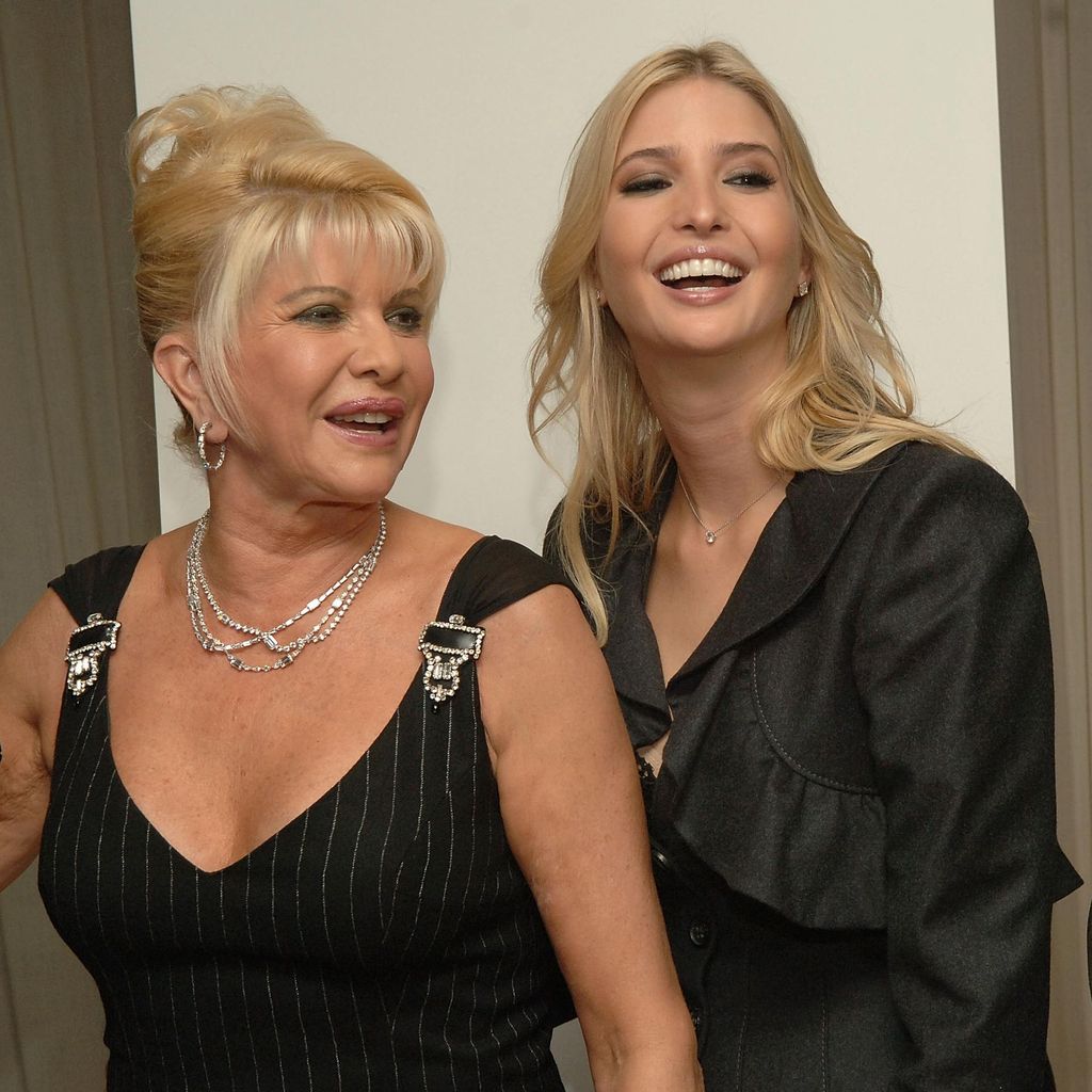 Ivana con Ivanka y Donald Trump Jr.