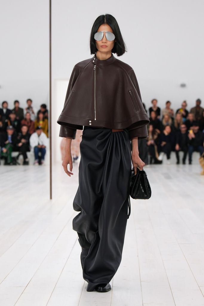 Paris Fashion Week: Loewe Primavera/Verano 2025