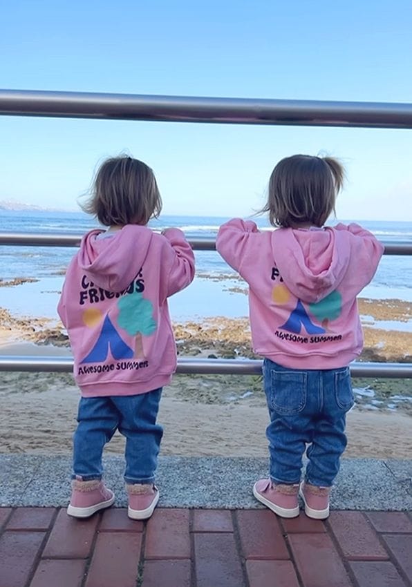 Maria y Julieta, las hijas de Ariadne Artiles