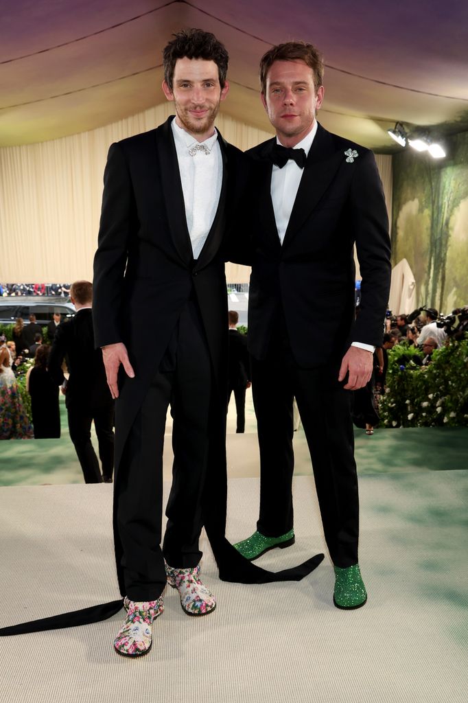 Jonathan Anderson junto al actor Josh O'Connor en la Met Gala 2024