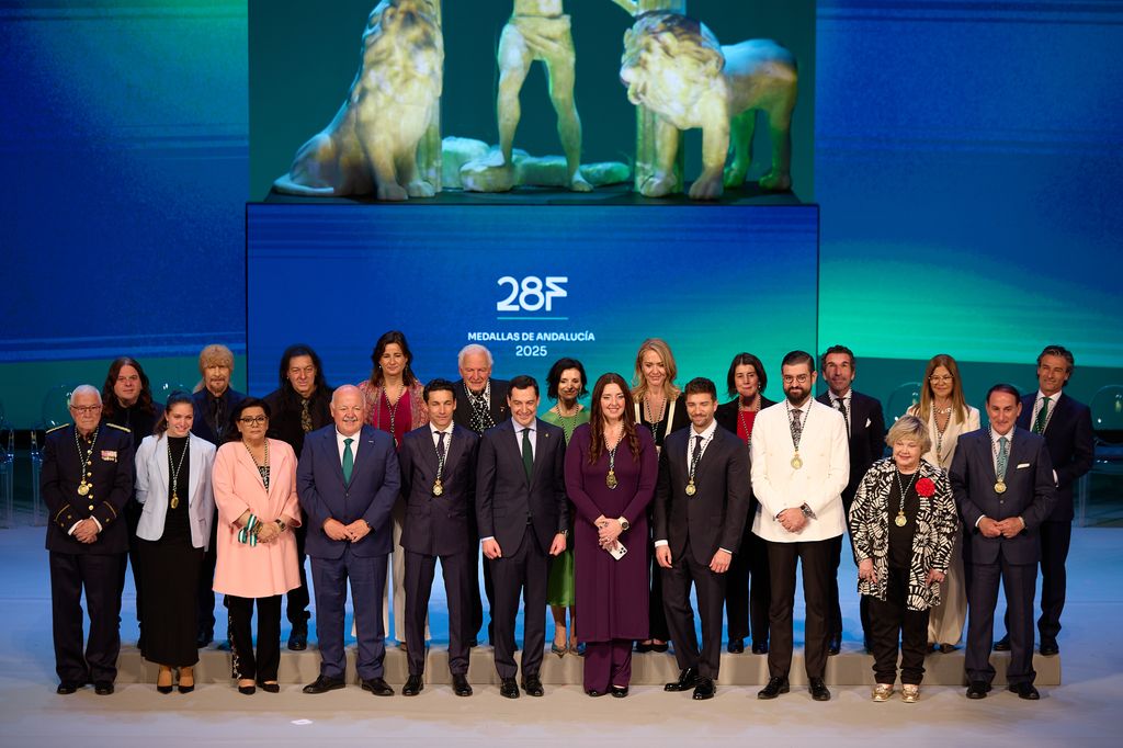 Foto de familia de la entrega de las Medallas de Andalucía