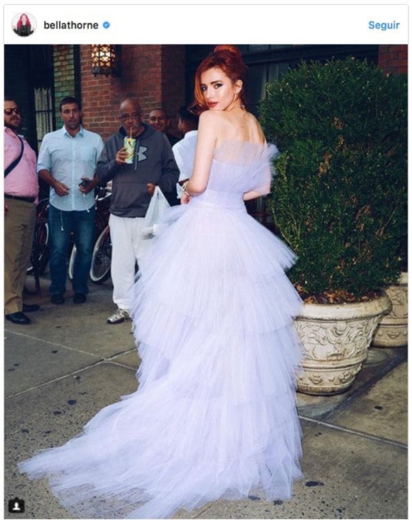 Bella Thorne vestido tul Chiara Ferragni