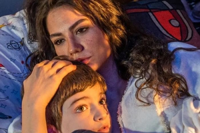 En 'Mi nombre es Farah', Demet Özdemir da vida a una madre coraje dispuesta a todo por salvar a su hijo