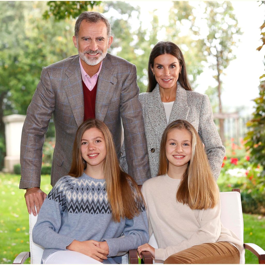 spanish royals christmas cards 2021