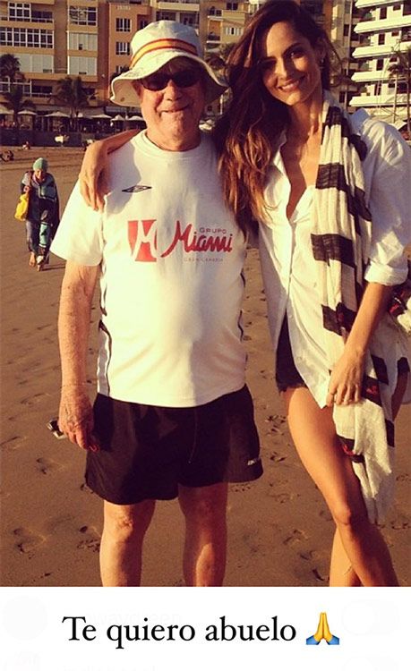 Ariadne Artiles con su abuelo