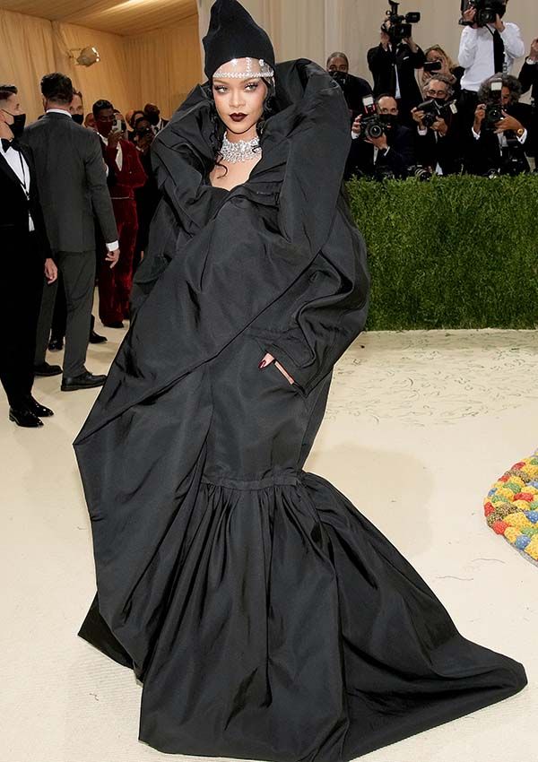 rihanna balenciaga gala met