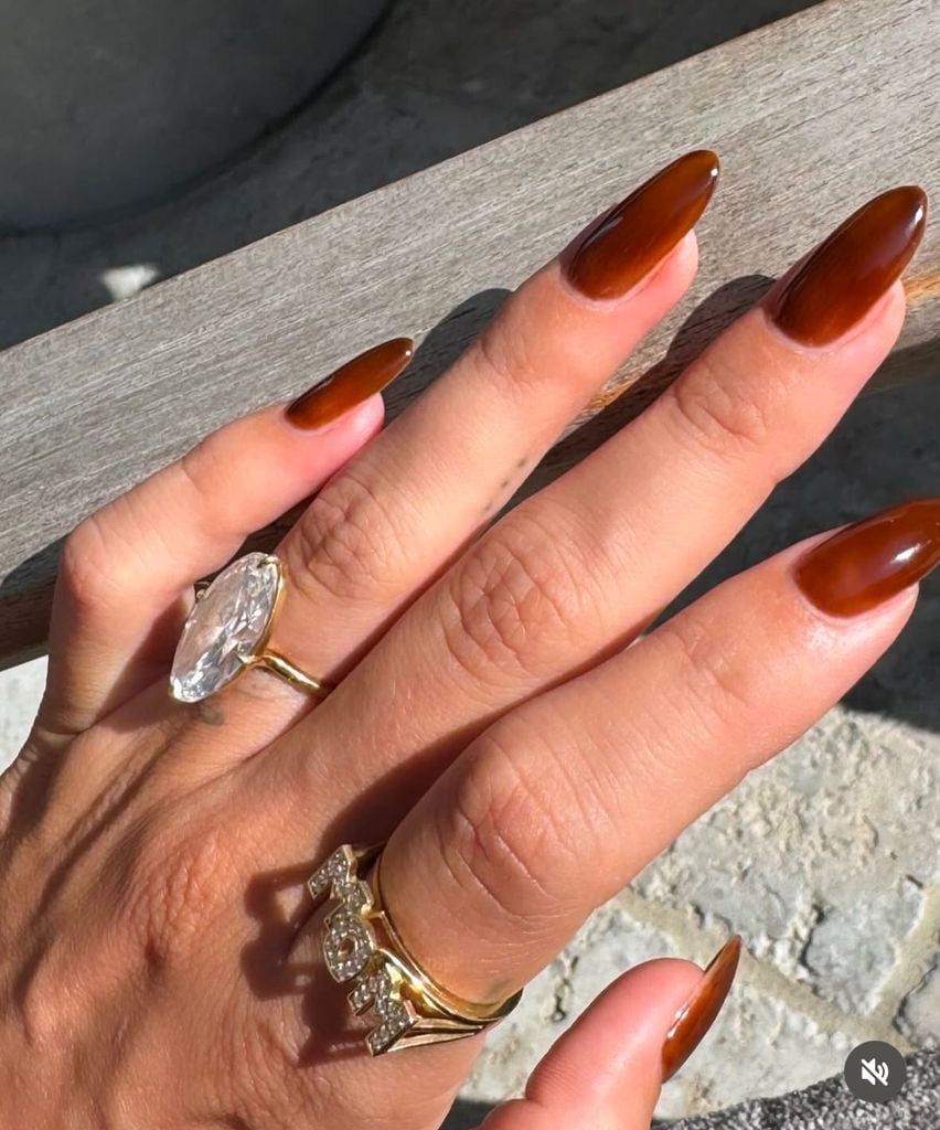 Hailey Bieber Nails 