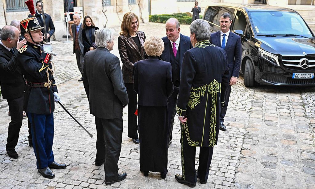 Rey Juan Carlos con Vargas Llosa