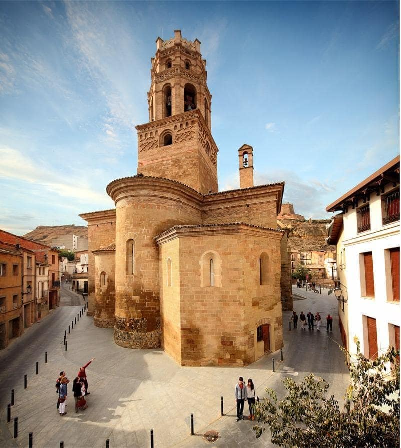 Catedral de Santa María del Romeral en Monzón.