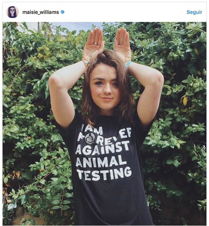 Maisie Williams camiseta solidaria