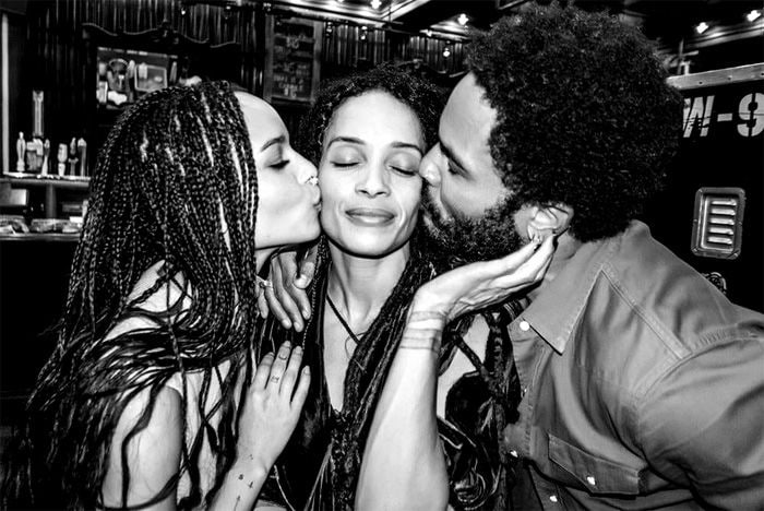 El beso de Lenny y Zoe Kravitz a Lisa Bonet