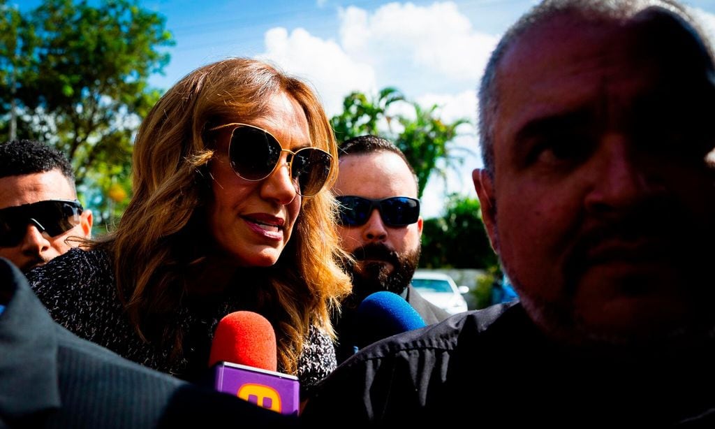 lili-estefan-jose-jose-funeral