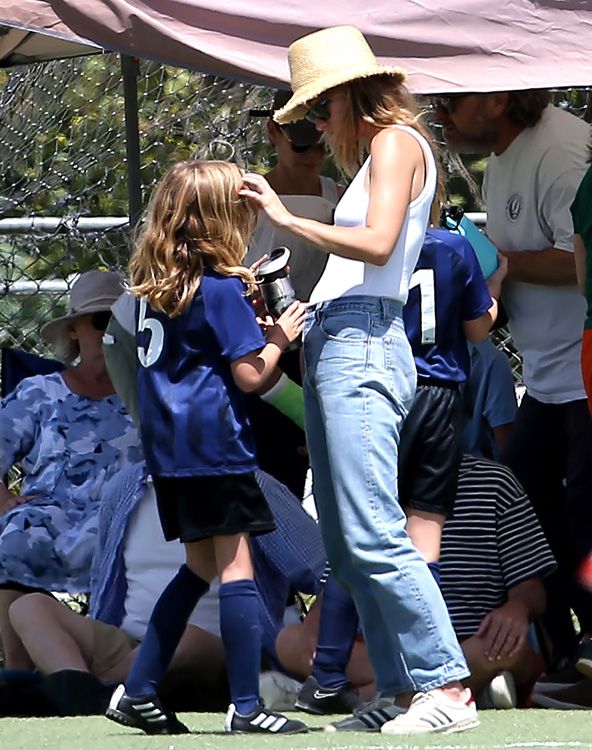 Olivia Wilde, con su hijo