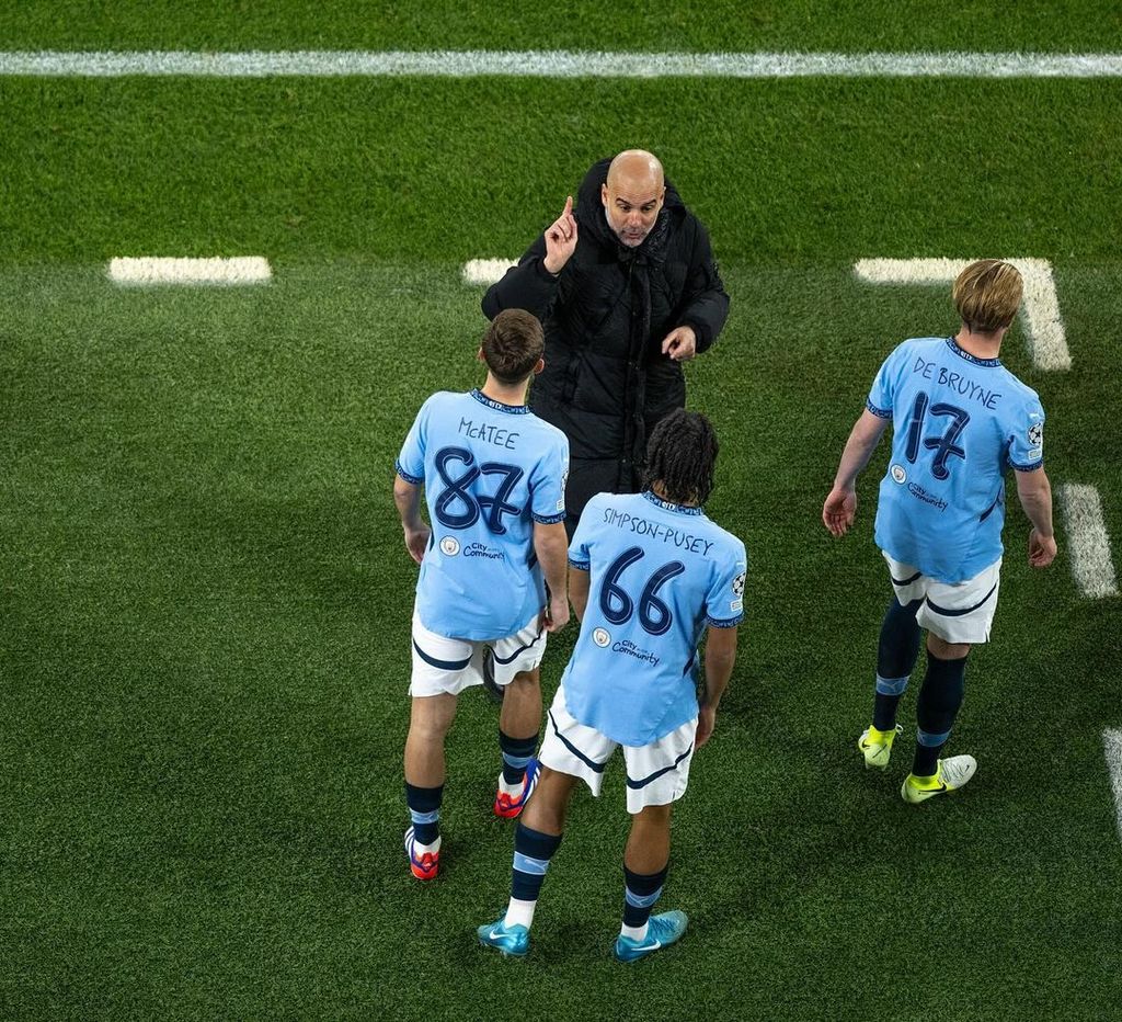 Pep Guardiola en un partido durante la Champions League