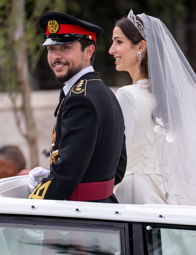 El impresionante vestido de novia de Rajwa Alseif, princesa de Jordania