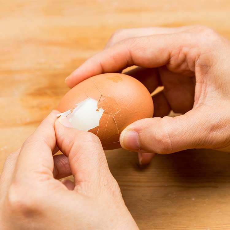 Pelar huevos