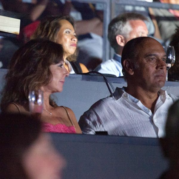 Ana Rosa coincidió con Eugenia Martínez de Irujo, Eva González, Valeria Mazza y Vicky Martín Berrocal en el concierto de Alejandro Sanz
