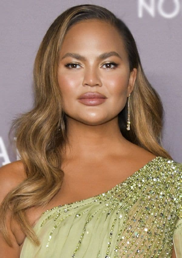 chrissy-teigen-animadora