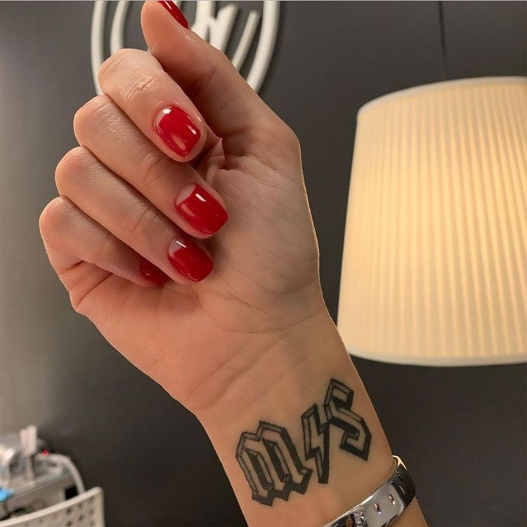 Pilar Rubio manicura