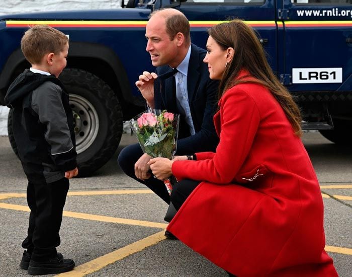 Kate Middleton con abrigo rojo