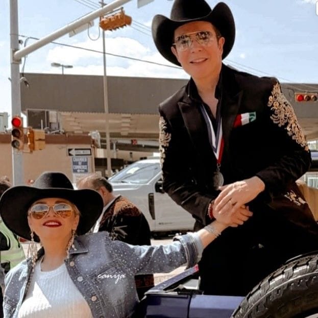 Los hermanos Cantoral, Itatí y José en Texas.