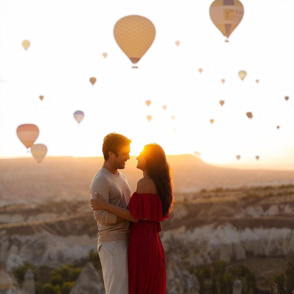 Diego Boneta y Renata Notni