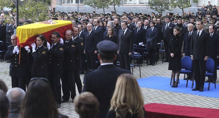 Los restos mortales de los dos policías fallecidos abandonaron ayer Kabul y aterrizaban hoy en Torrejón de Ardoz
