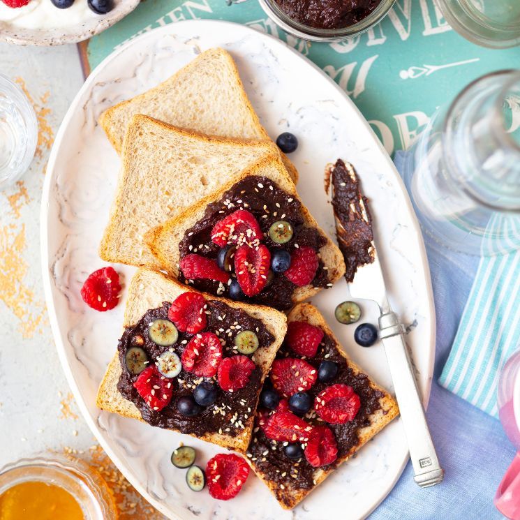 tostadas nutella frutos rojos