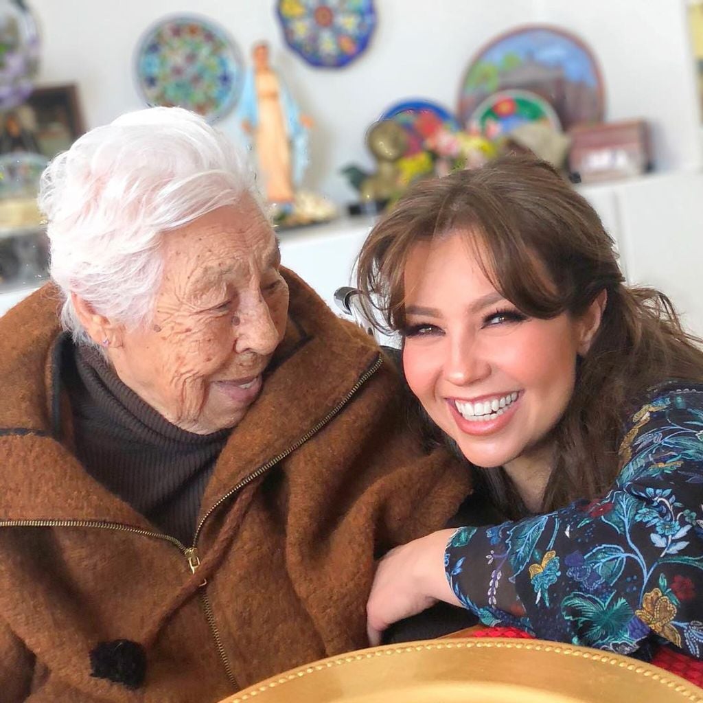 Thalía y su abuela