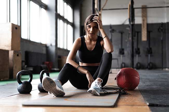 ¿Cuánto dinero necesitas para hacerte un 'fondo de armario' básico de material fitness?