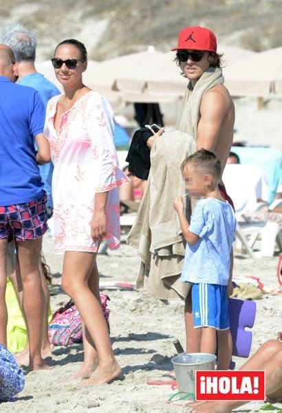 Luka Modric se ralajó durante una jornada de playa, además cargó energía de cara a la Liga que comienza el próximo sábado
