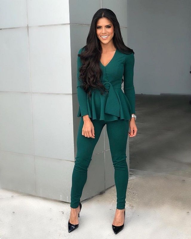 Francisca Lachapel con conjunto verde