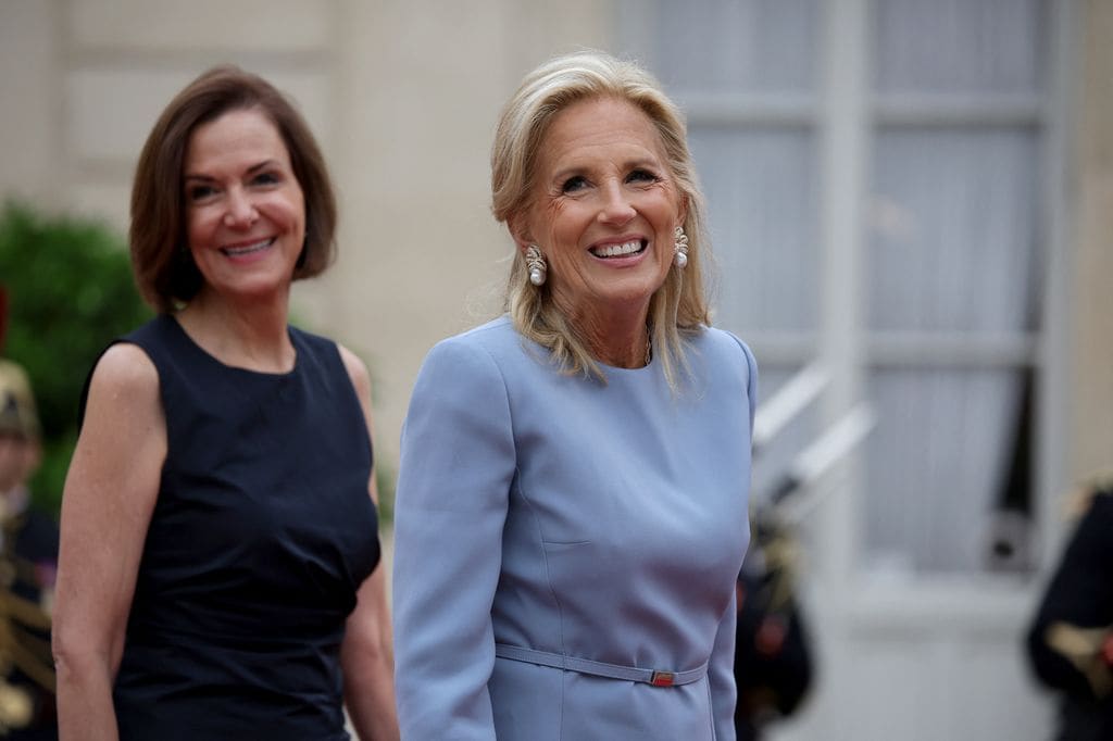Jill Biden ha llegado sin su esposo, el presidente de los Estados Unidos Joe Biden, a la recepción que los Macron han celebrado antes de la ceremonia de apertura de los JJOO de París 2024