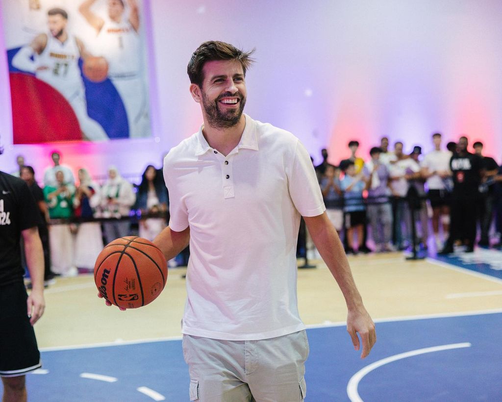 Gerard Piqué fue invitado a un evento de la NBA en Abu Dhabi.