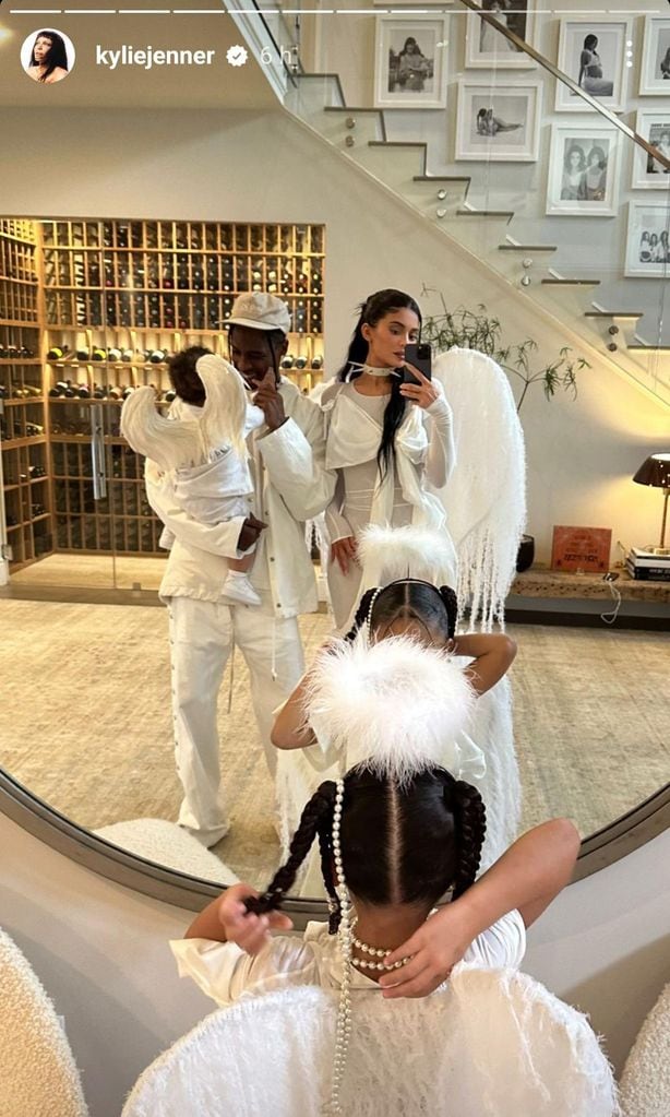 Kylie Jenner, Travis Scott y sus dos hijos