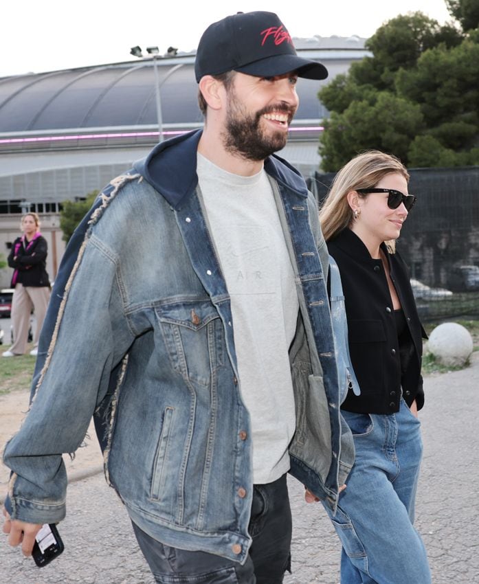 Gerard Piqué y su novia Clara Chia