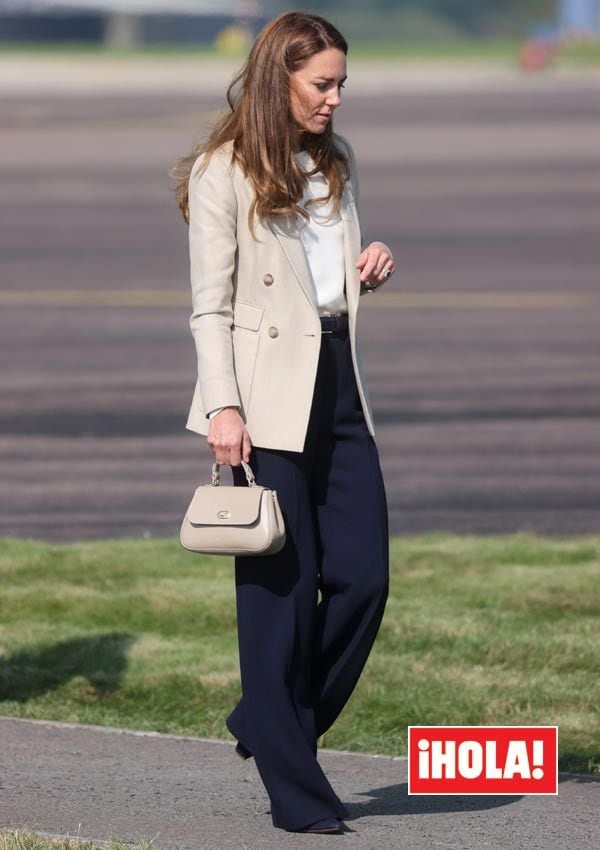 Kate Middleton con blazer 