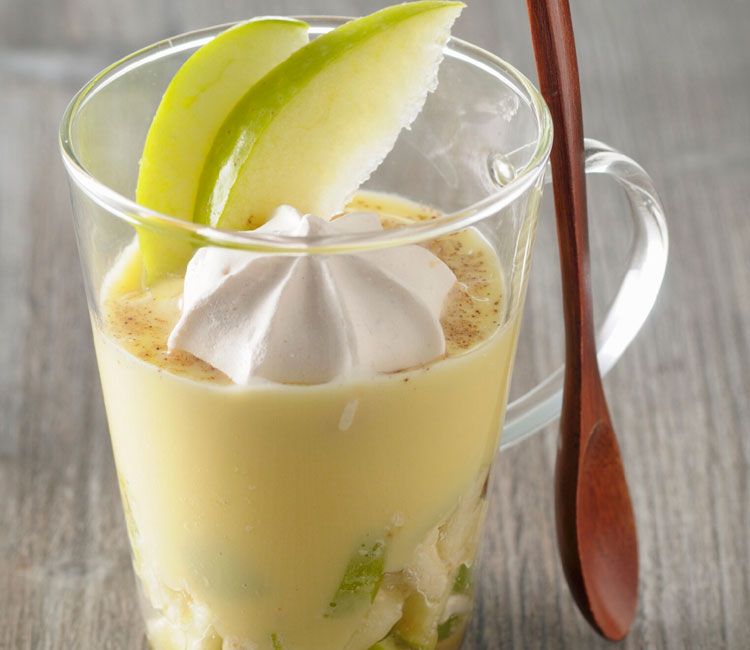 Tiramisú de manzana verde con merengue