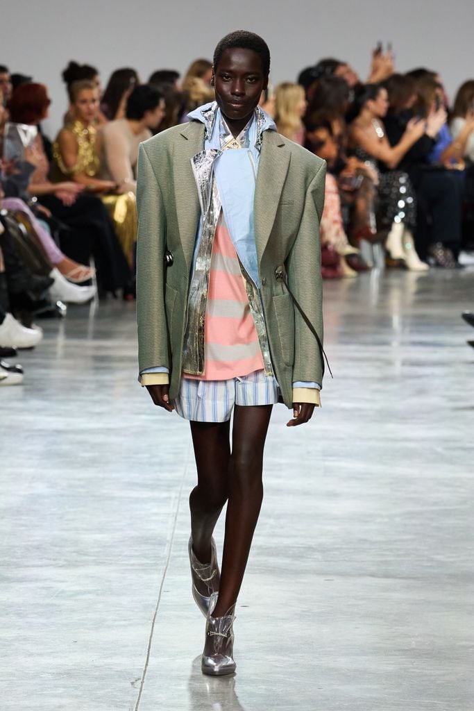 Paris Fashion Week: Rabanne Primavera/Verano 2025