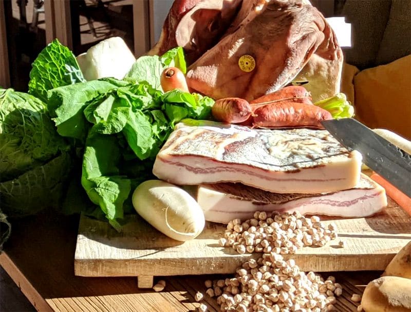 Ingredientes del cocido gallego del restaurante Portonovo