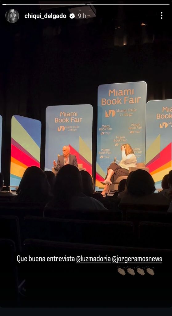 'Chiqui' Delgado acompañó a Jorge Ramos en la presentación de su libro en Miami.