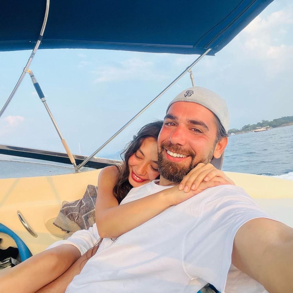 Neslihan Atagül y Kadir Dogulu cumplirán nueve años de casados en julio de este año.