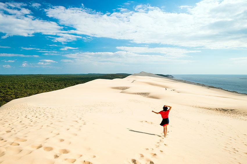 duna-pilat-arcachon-mujer-francia