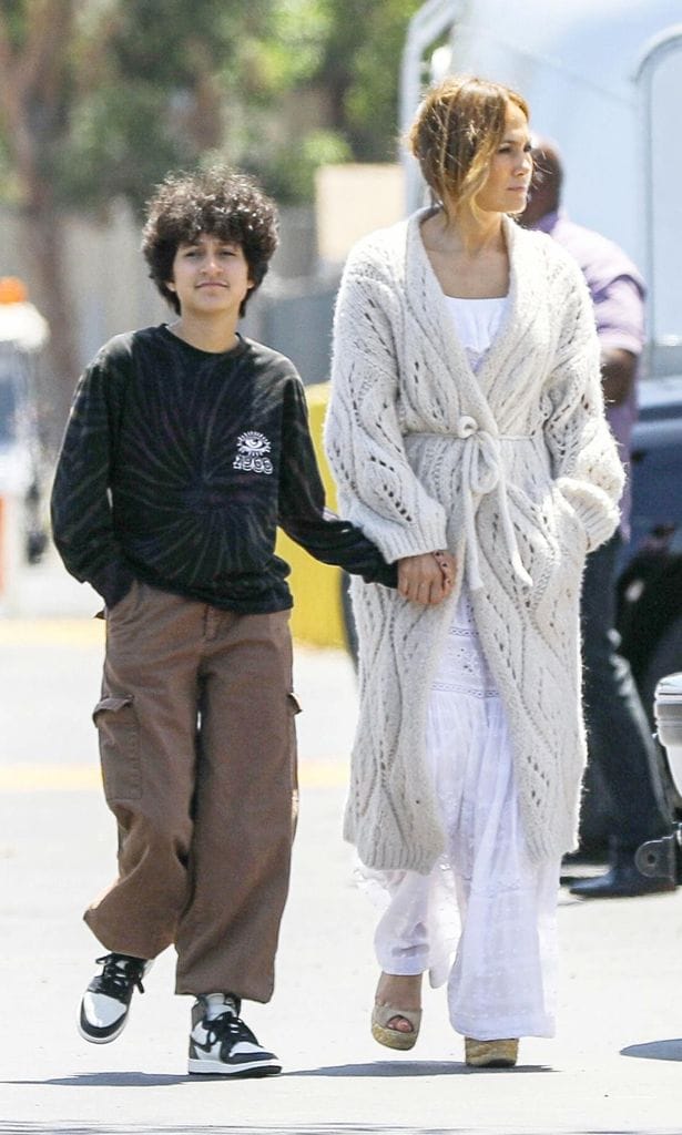 jennifer lopez y emme