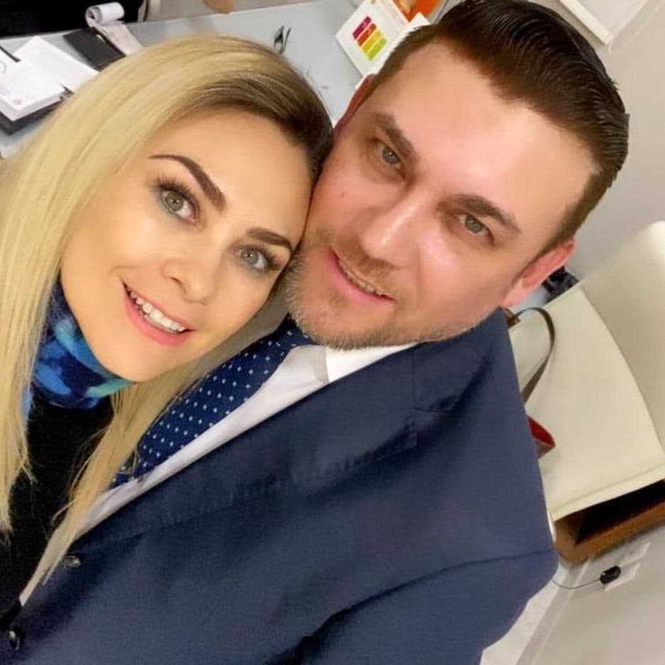 Aracely Arámbula y su hermano